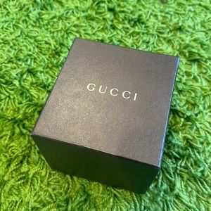 Gucci watch packaging